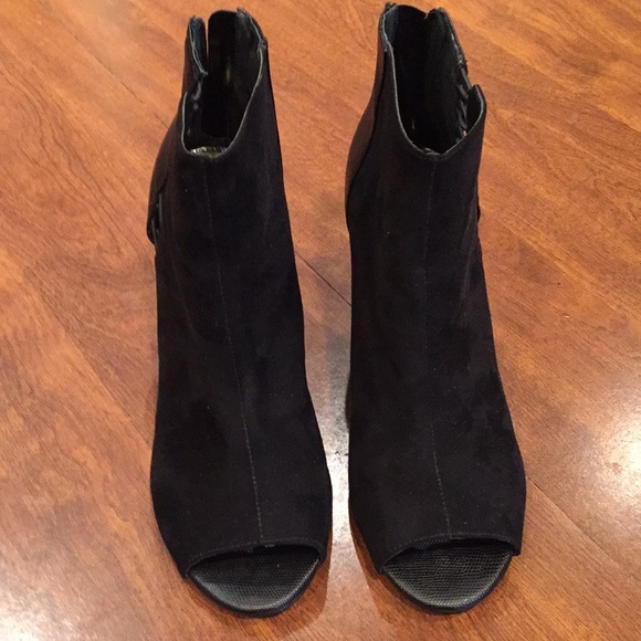 Thalia Sodi ankle boot with open toe. - Picture 2 of 8